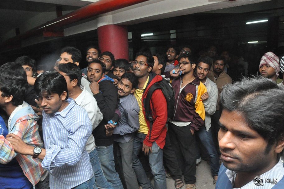 Gopala-Gopala-Benefit-Show-at-Shiva-Parvathi